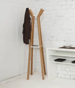 Woodman Garderobe »Monti« im skandinavian Design, aus massiver Eiche,mit 4 Haken, FSC®