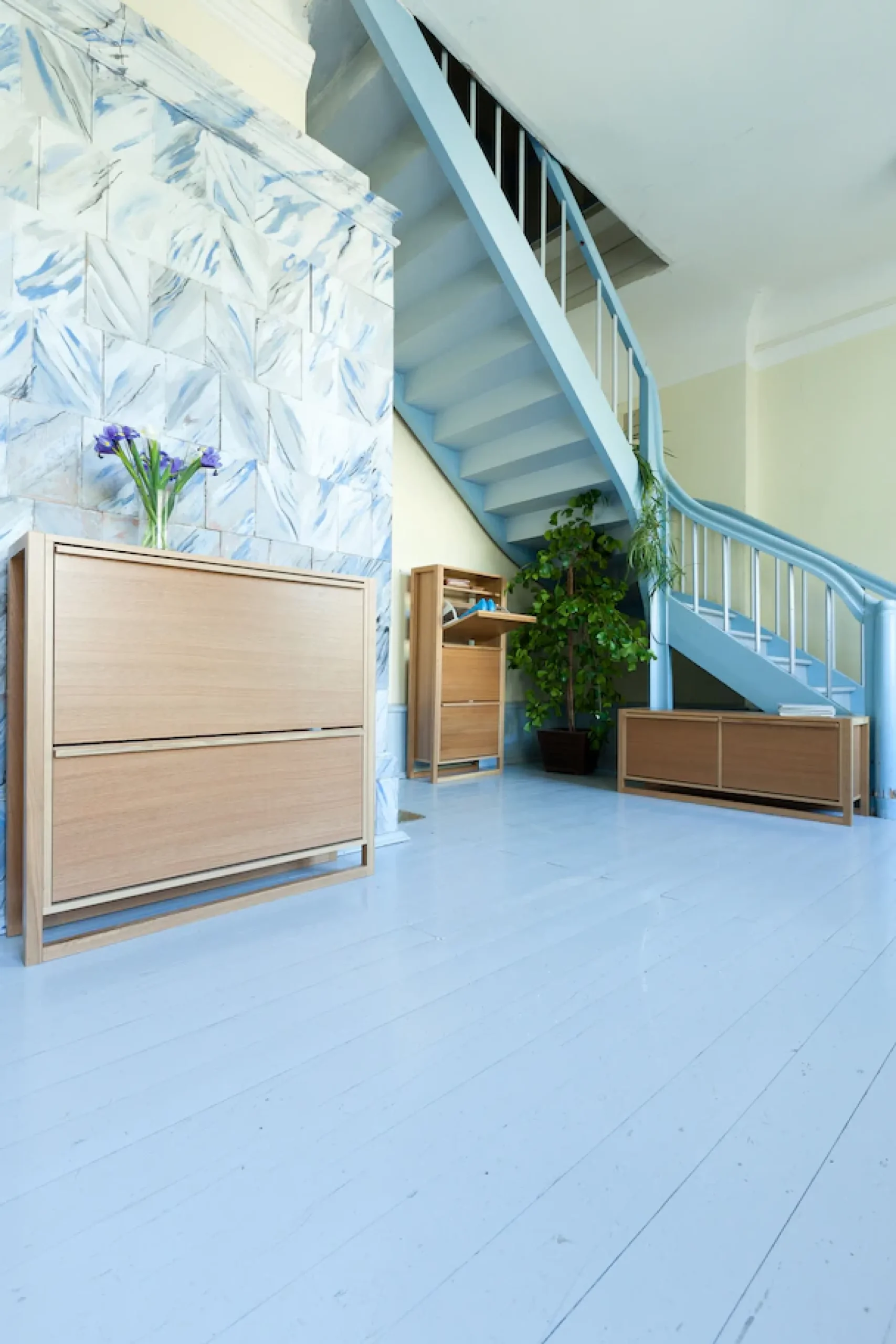 Woodman Schuhkommode »NewEst« Breite 67 cm, mit 3 Klappen, Holzfurnier aus Eiche, FSC®