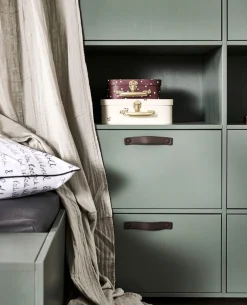 WOOOD Garderobenschrank »Stage FSC®-Kiefernholz Schutzlackiert, H 185 x B 103 x T 40 cm« Ledergriffe, kombinierbar, einfach zu montierbar, pfleigleicht