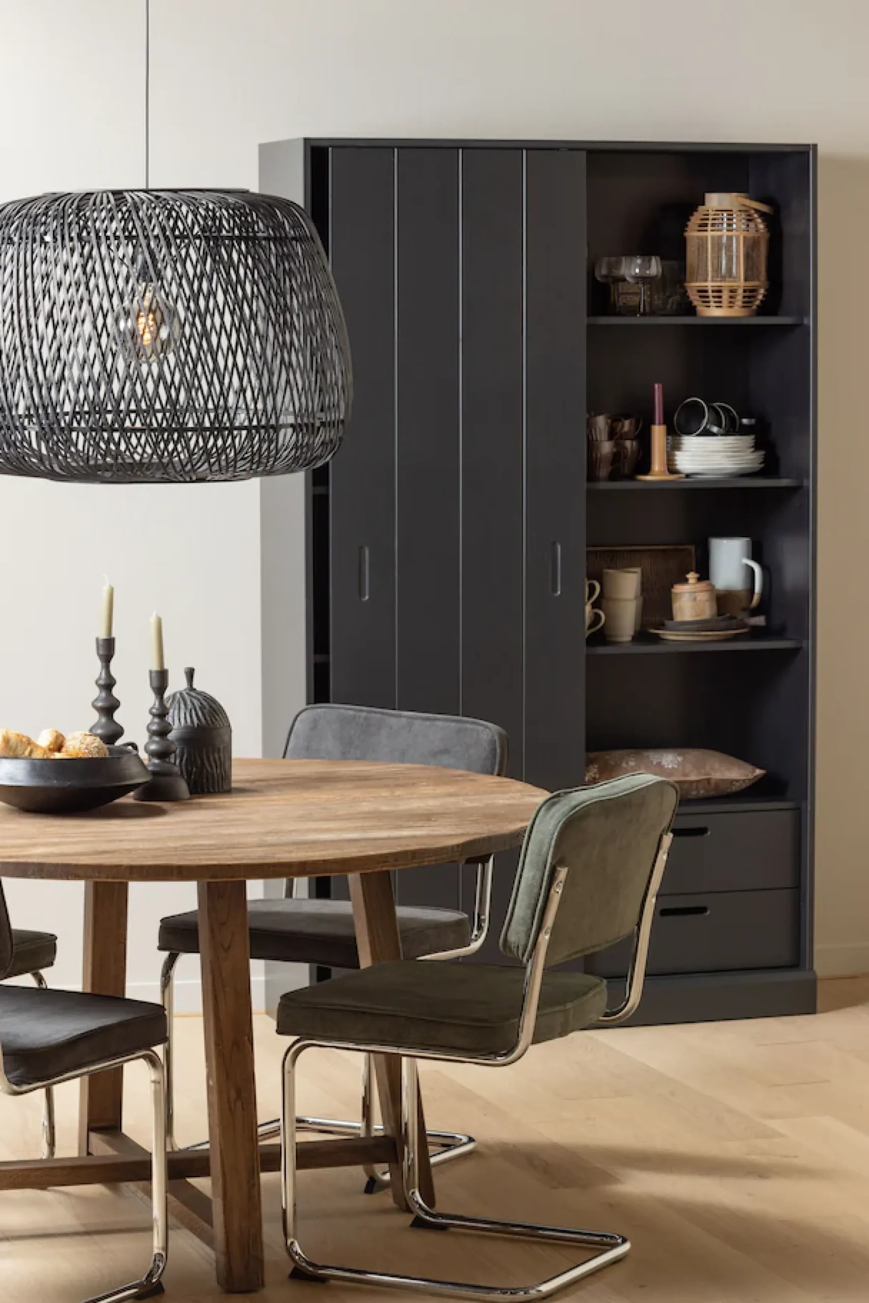 WOOOD Mehrzweckschrank »Move Massivholz Kiefernholz mit Schiebetür geschliffen 200x120x42 cm« Einfach zu montieren, Tragkraft 15 kg pro Boden, sichtbare Maserung