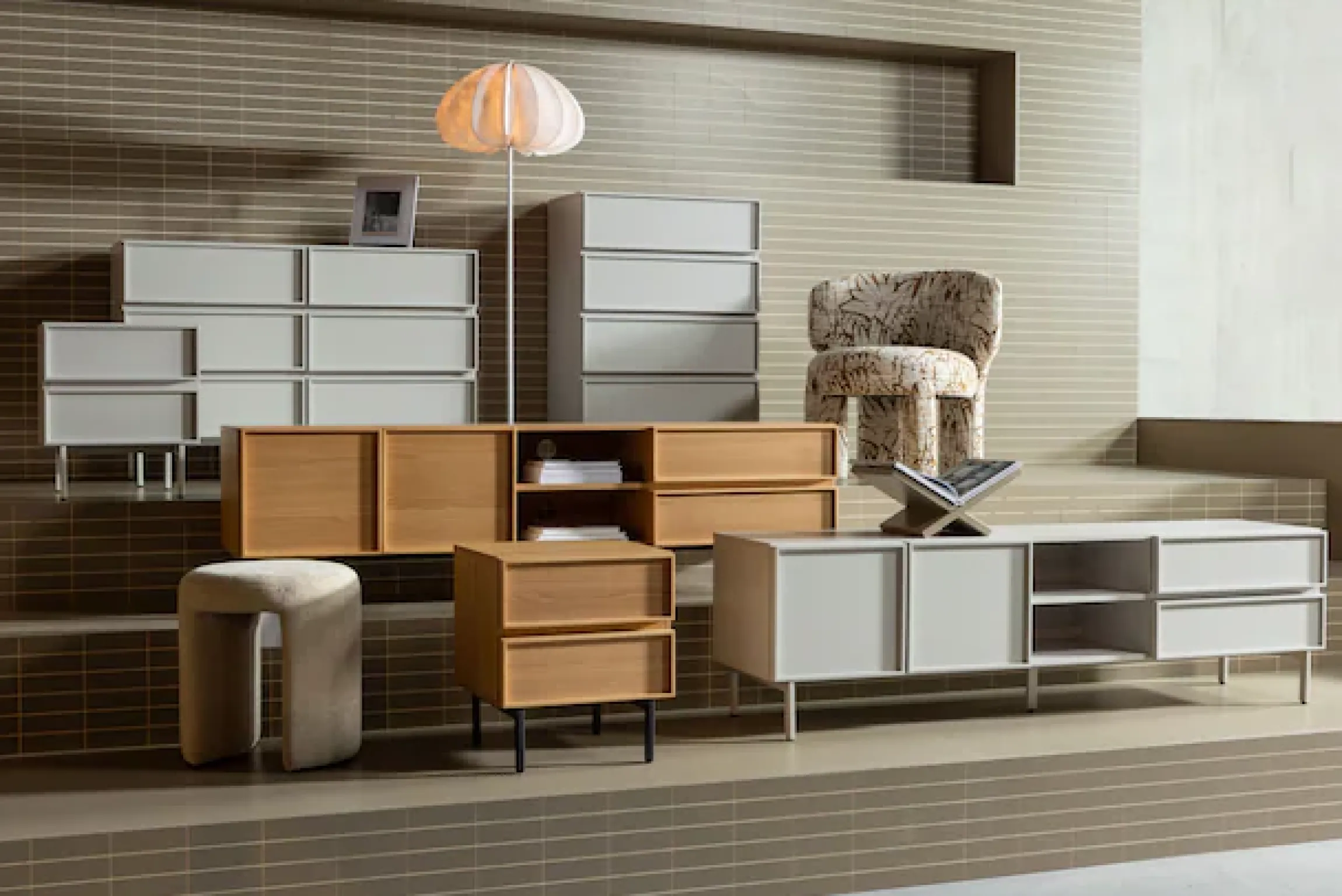 WOOOD Sideboard »Tours mit Melamin-MDF und breiter Ausführung B 120 x T 42 x H 80 cm« Tragkraft Deckplatte 50 kg, schmutzabweisende Oberfläche