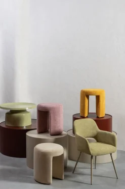 WOOOD Sitzhocker »Charlie kompakte Form, vollständig gepolstertes B 45 x T 45 x H 47 cm« Sehr hohe Verschleißfestigkeit, Tragkraft 100 kg, mittlere Sitzhöhe