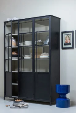 WOOOD Vitrine »Exhibit Metall pulverbeschichtet mit Glastüren H 200 x B 140 x D 42 cm« Tragkraft 20 kg pro Boden, einfach zu montierbar, pfleigleicht