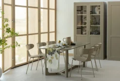 WOOOD Vitrine »Gunnar FSC®-Kiefernholz mit Glasstüren H 217 x B 120 x T 48 cm« Tragkraft 150 kg gesamt, wasserbasierter Schutzlack, Pfleigleicht