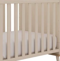 YUNY by PAIDI Babybett »HAZEL 70x140cm in Beige, umbaubares Kinderbett mit Massivholz« Gitterbett 4-fach höhenverstellbar, entnehmbare Sprossen, Juniorbett
