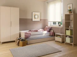 YUNY by PAIDI Kinderbett »SISTER LOU mit Bettkasten, Jugendliege« bietet extra Stauraum oder zweite Liegefläche, Kojenliege Beige